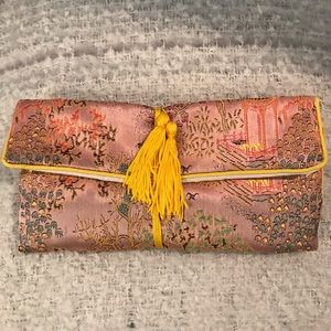 👛💄Embroidered Silk Japanese Makeup Clutch💄👛